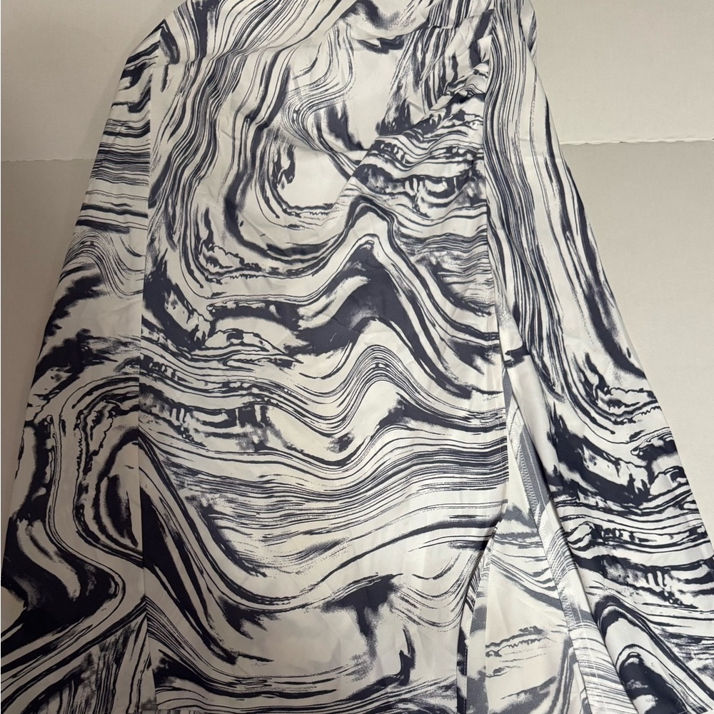Marble Print Lightweight Scarf in Black & White